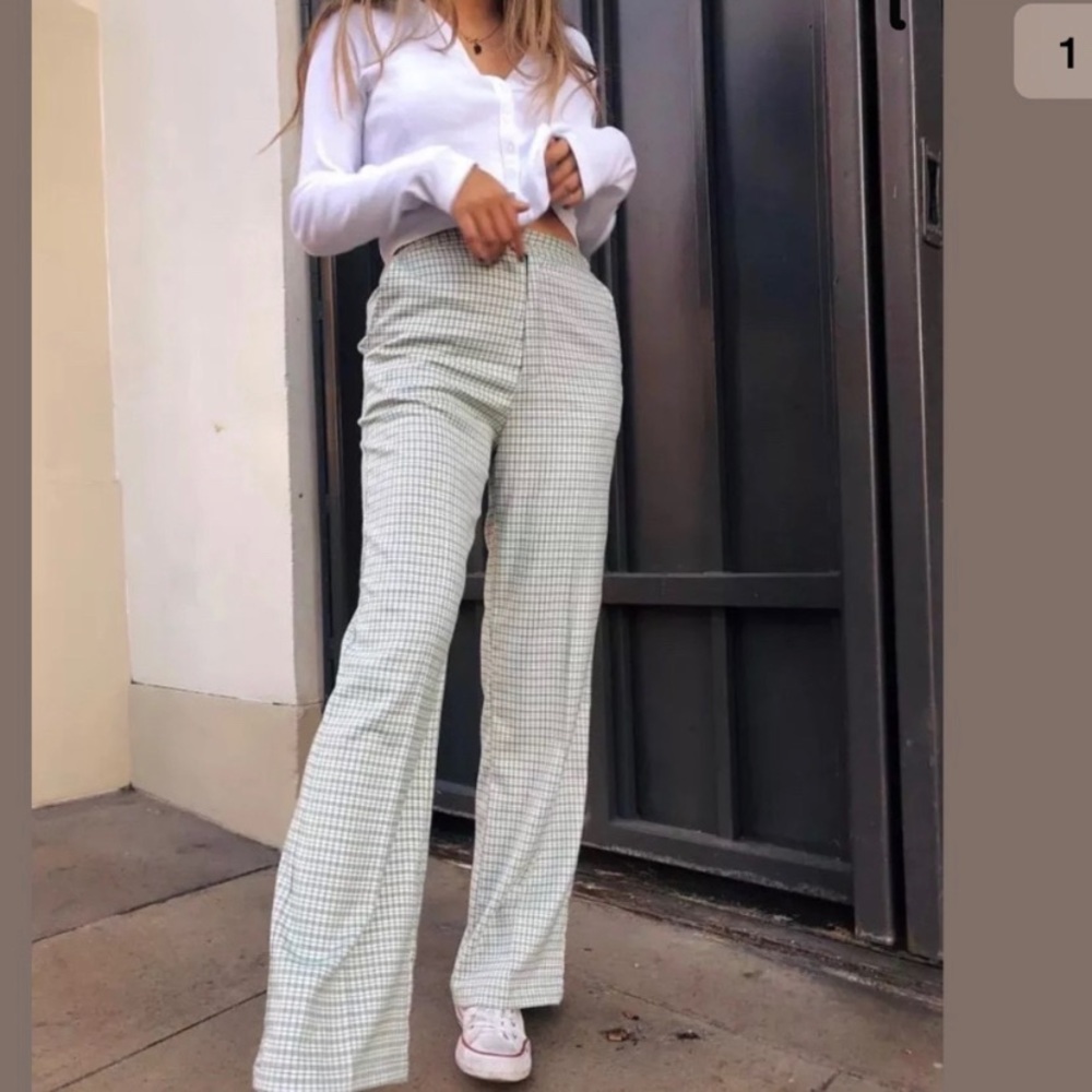 BRANDY MELVILLE RARE GREEN VALENTINA PANTS